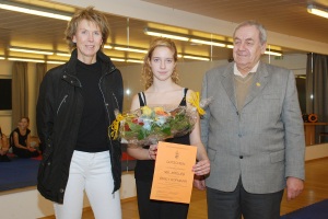 Jugend- und Solzialwartin Kerstin Wollny, Emily Hofmann, 1. Vorsitzender Dieter Schulze